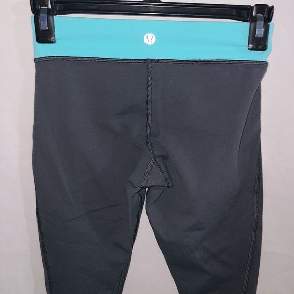 Lululemon Gray Blue Leggings Size 2 - Picture 5 of 6